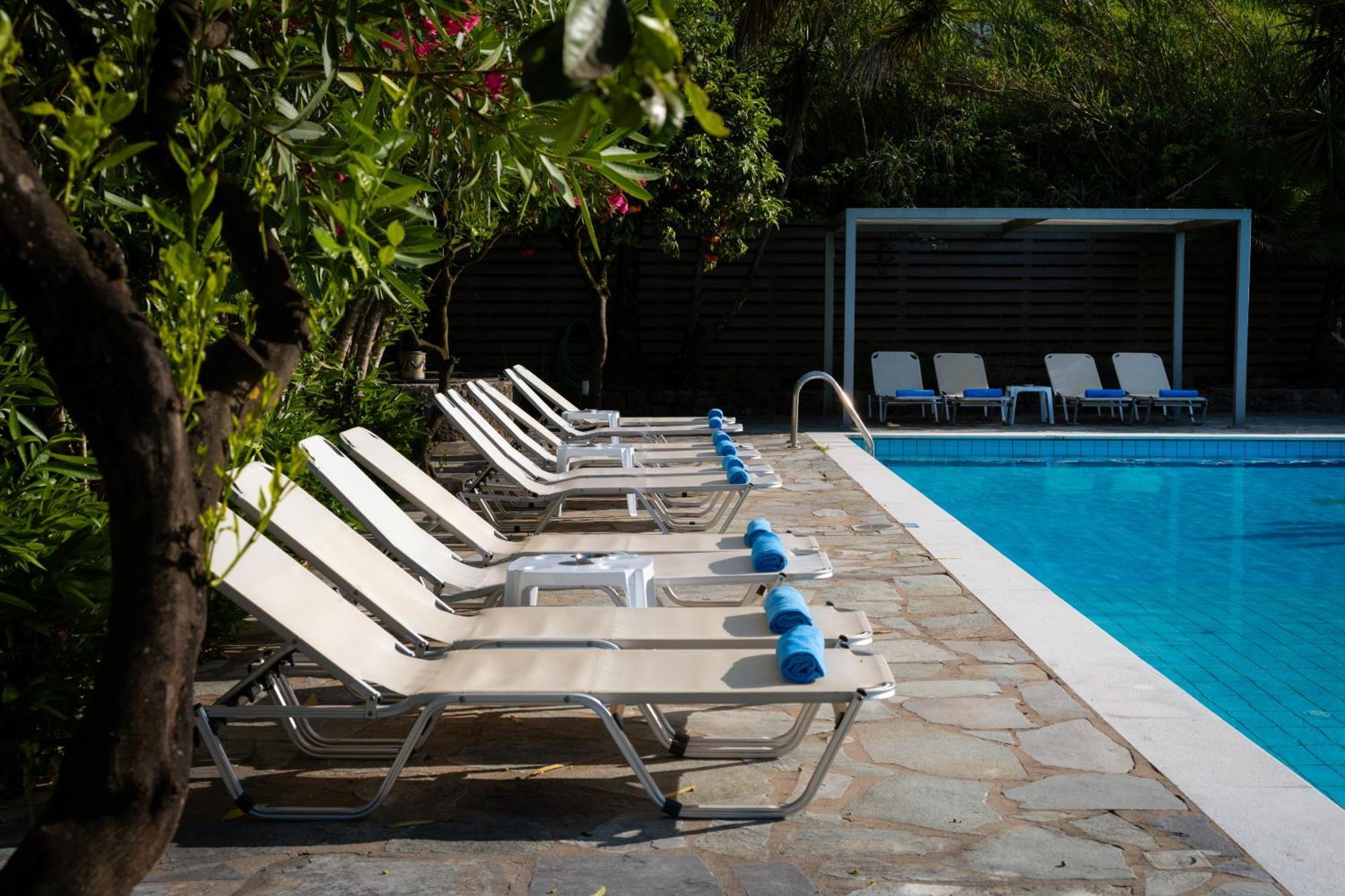 Orange Grove Μπενίτσες